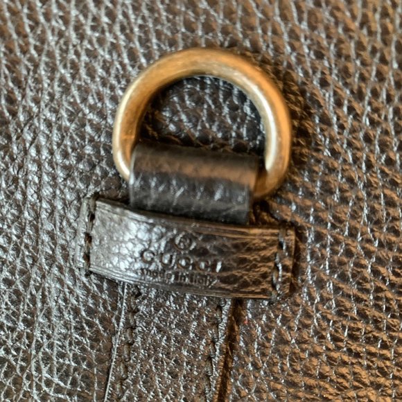 Gucci Black Pebbled Leather Shoulder Bag - Picture 4 of 11